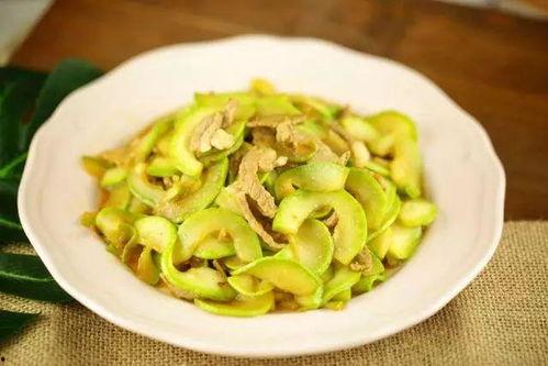 茭瓜炒肉怎么吃,茭瓜炒肉的多重食用技巧解析  第1张