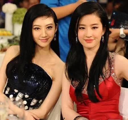 带女明星吃瓜,女明星与神秘美食的瓜界风云