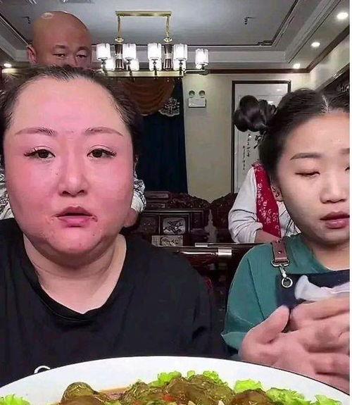 吃瓜边吃边哭,边吃瓜边哭的感人瞬间  第3张