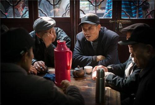 生活茶馆吃瓜,生活百态，瓜香四溢