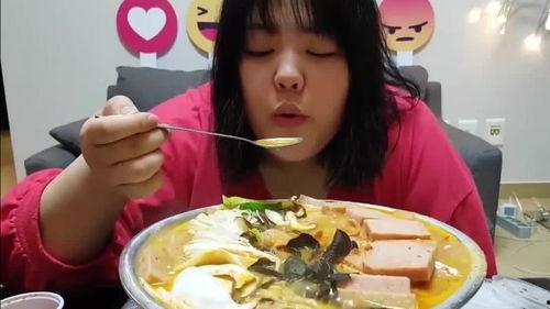 胖大姐吃瓜,一场甜蜜的吃瓜盛宴