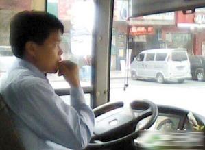 乘客骗司机吃瓜,一场意外的美食之旅