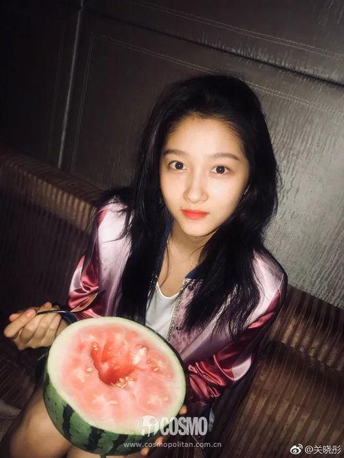 吃瓜汉子照片,揭秘吃瓜汉子的神秘瞬间