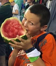 澳洲吃瓜男孩,揭秘网红背后的故事