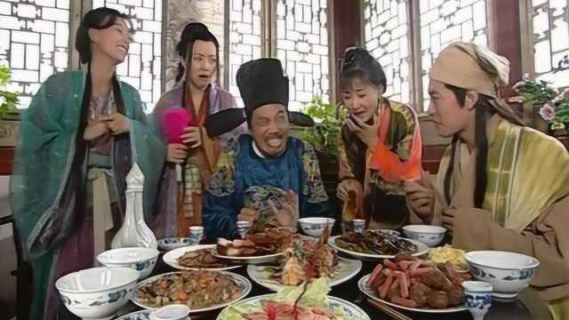 饭后爸爸给女儿吃瓜,爸爸的甜蜜爱意，女儿的甜蜜滋味  第3张